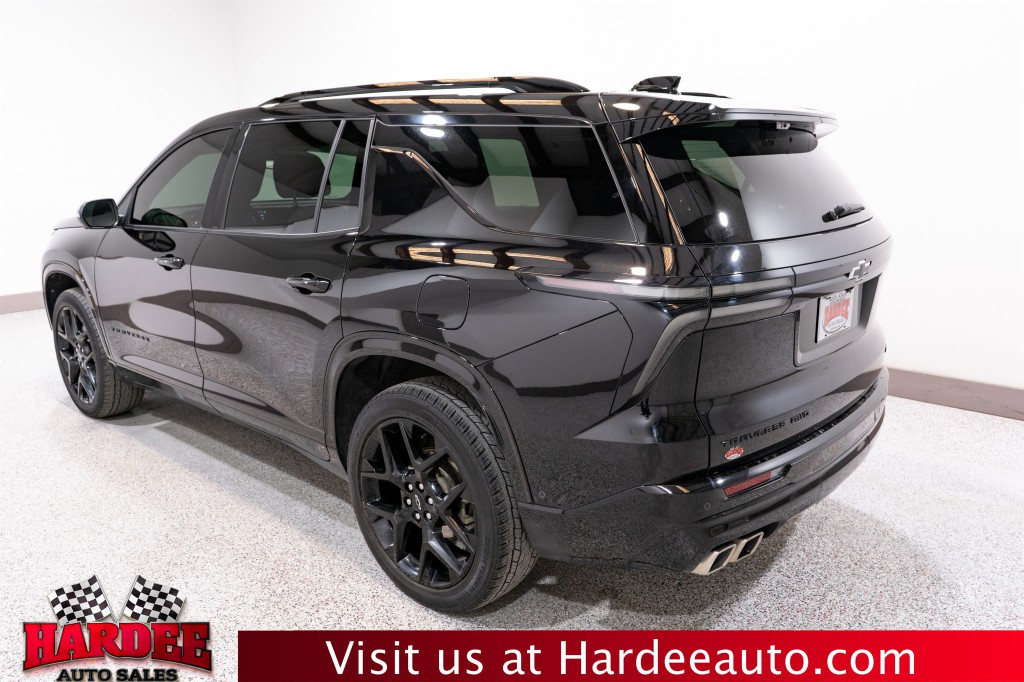 2024 Chevrolet Traverse Image 3