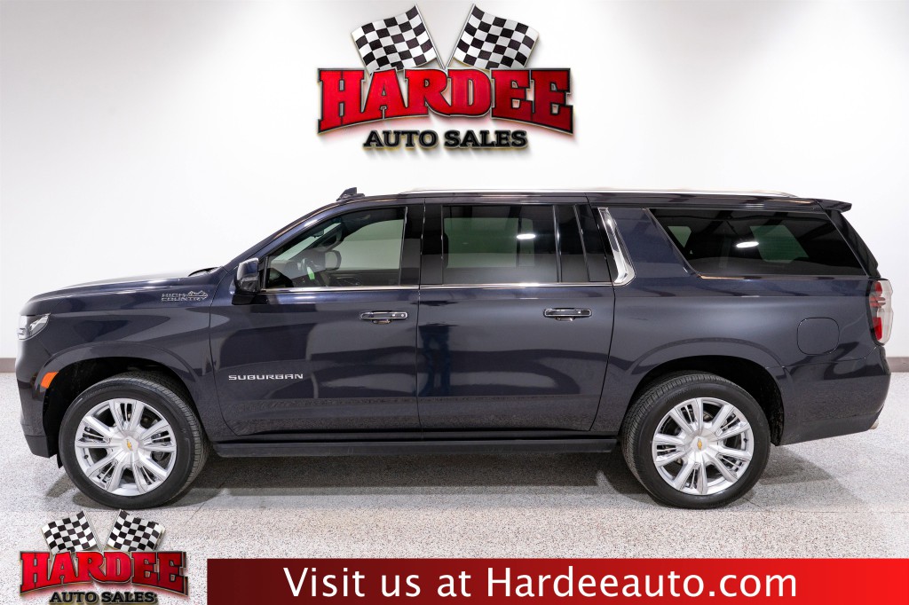 2024 Chevrolet Suburban Image 1