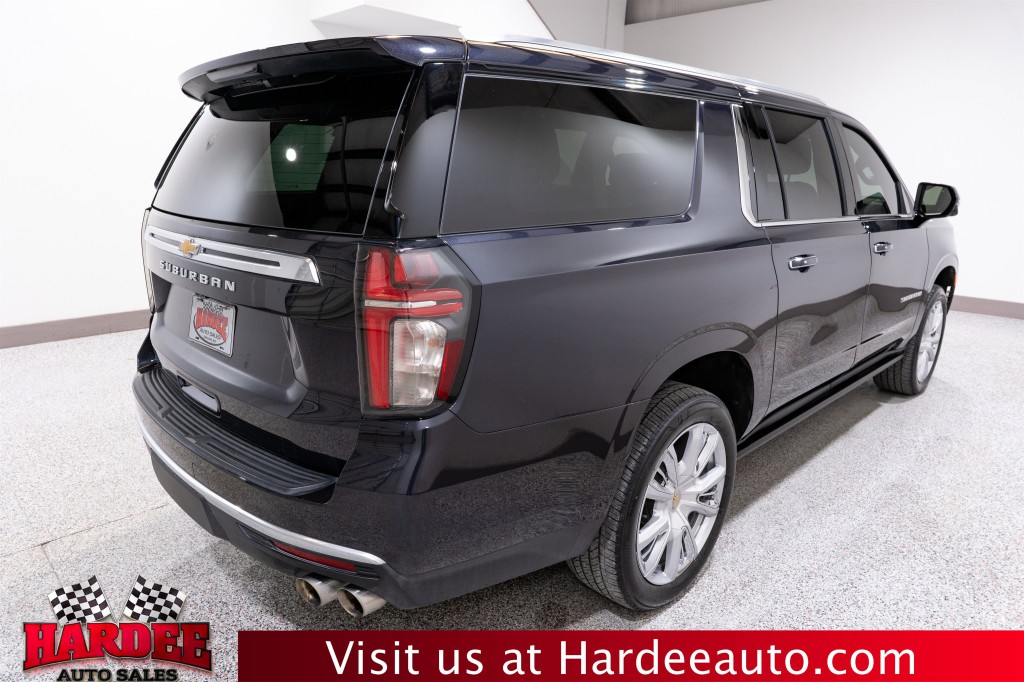 2024 Chevrolet Suburban Image 5