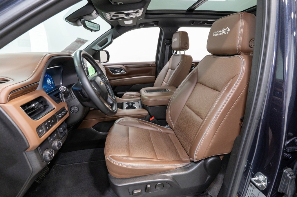 2024 Chevrolet Suburban Image 13