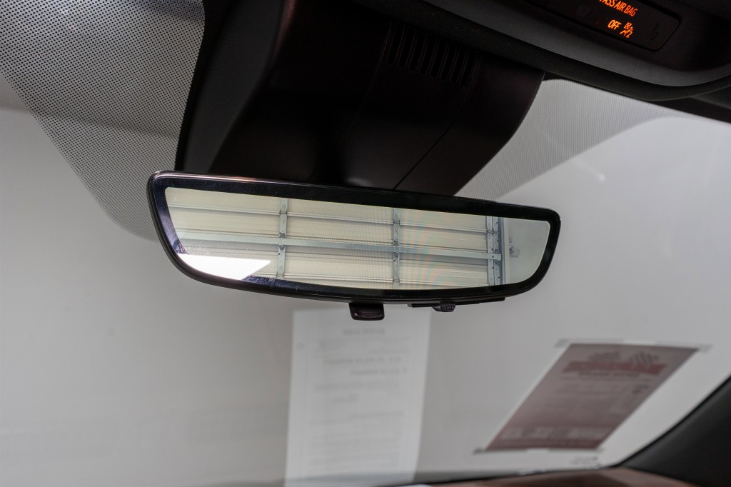 2024 Chevrolet Suburban Image 15