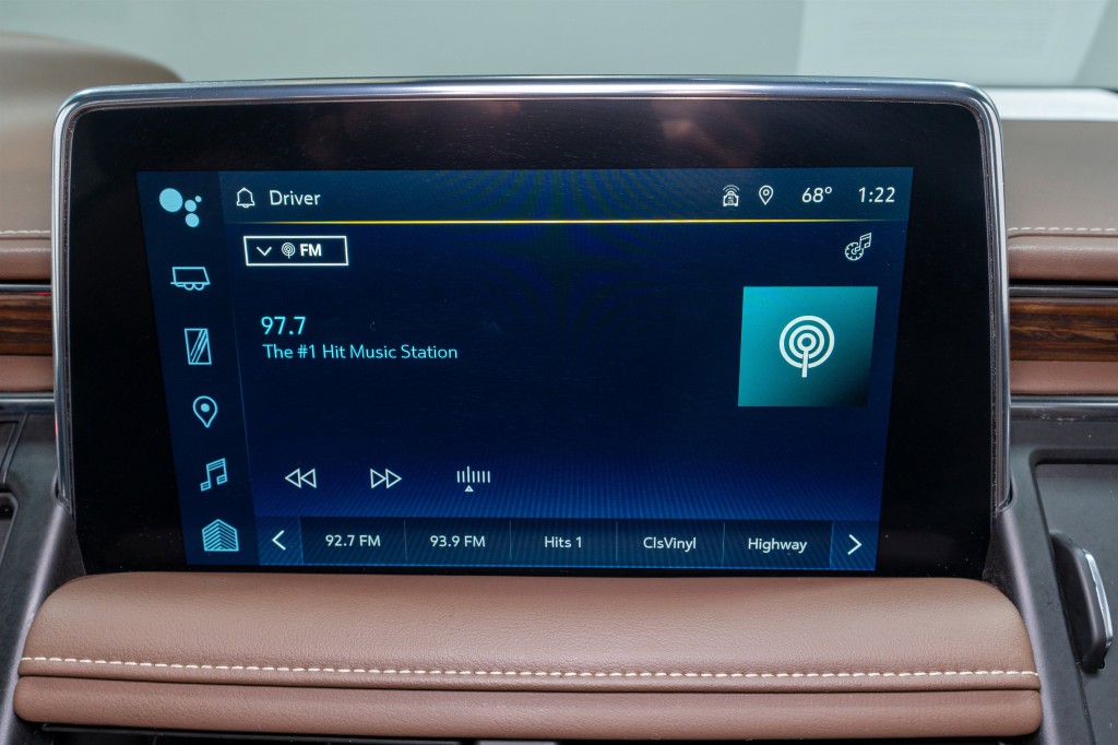 2024 Chevrolet Suburban Image 18