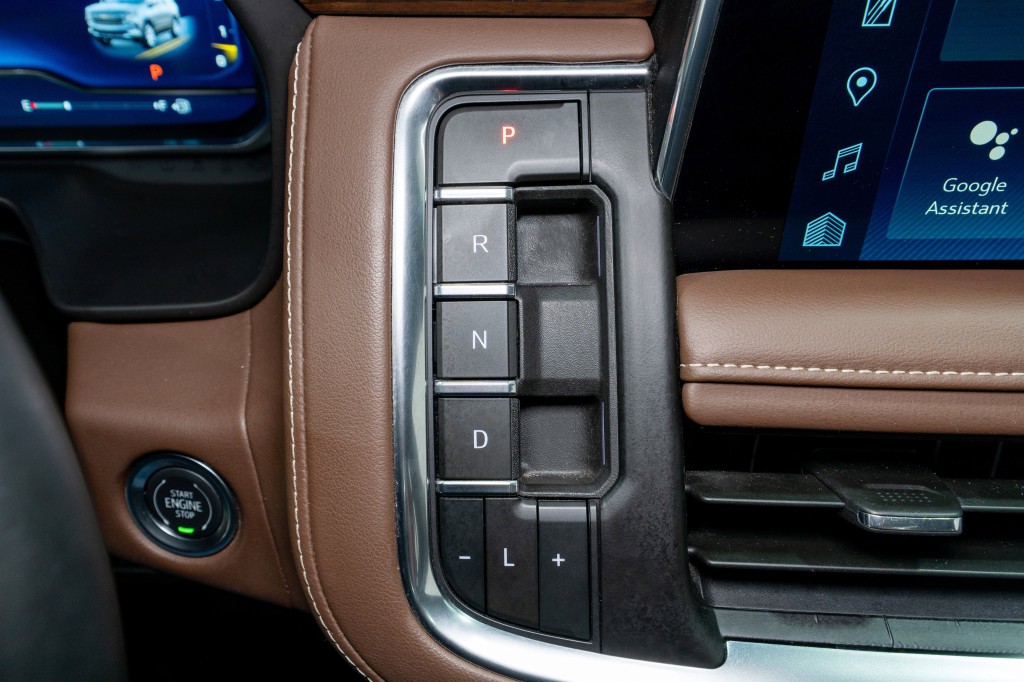 2024 Chevrolet Suburban Image 23