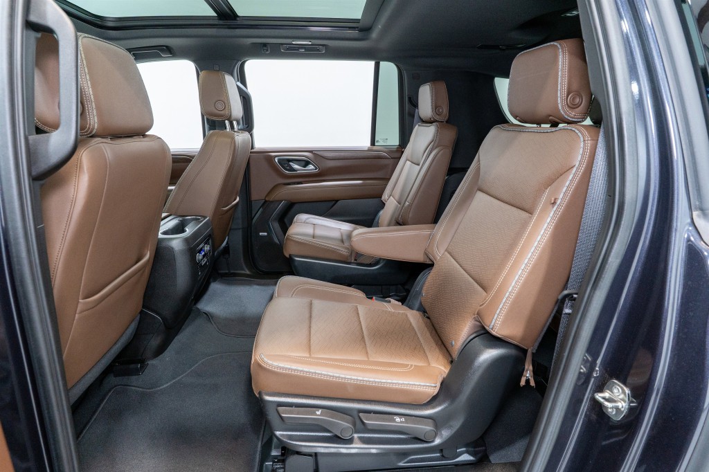 2024 Chevrolet Suburban Image 31