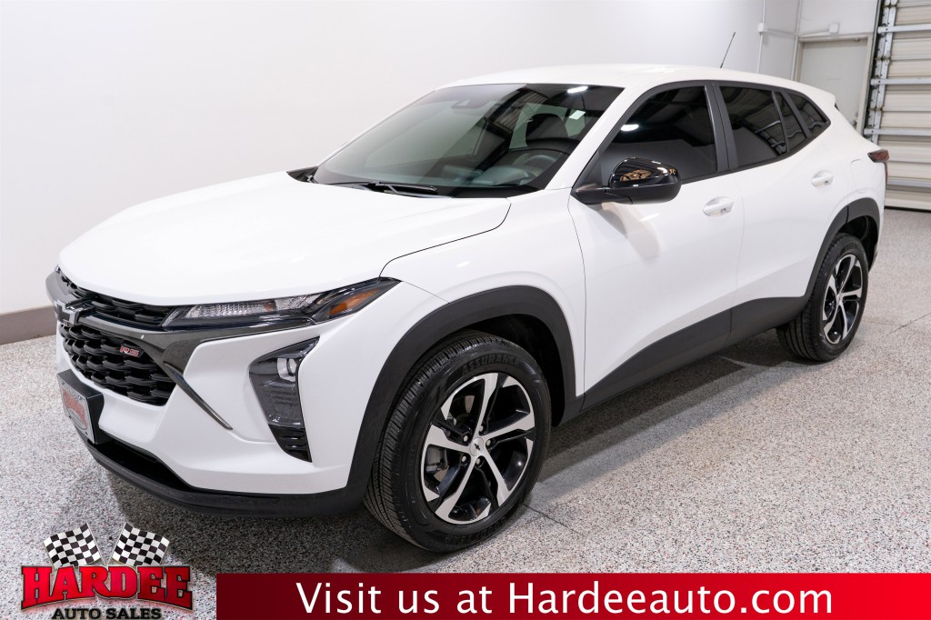 2024 Chevrolet Trax Image 2