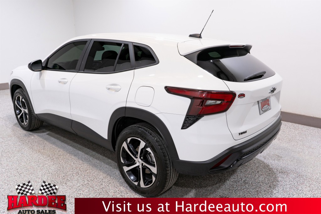 2024 Chevrolet Trax Image 3