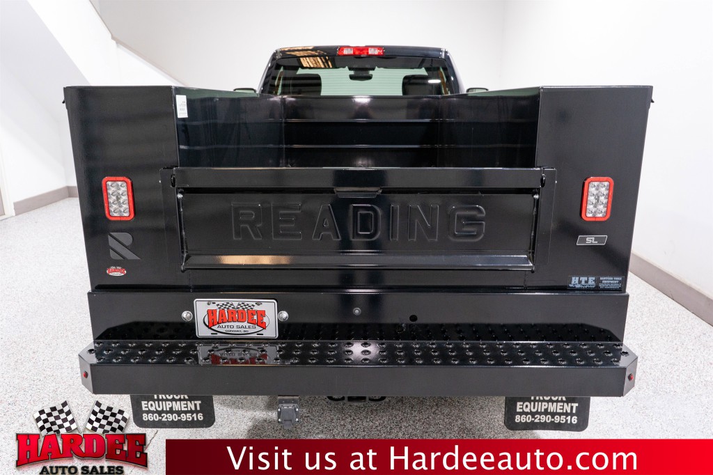 2023 RAM 3500 Image 4