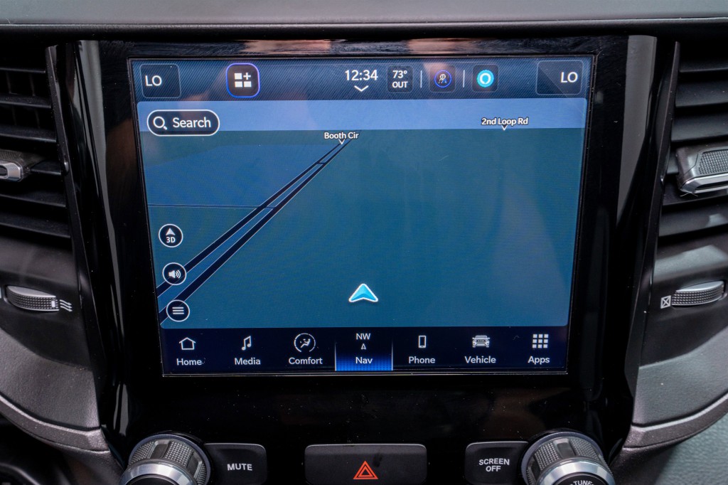 2023 RAM 3500 Image 17