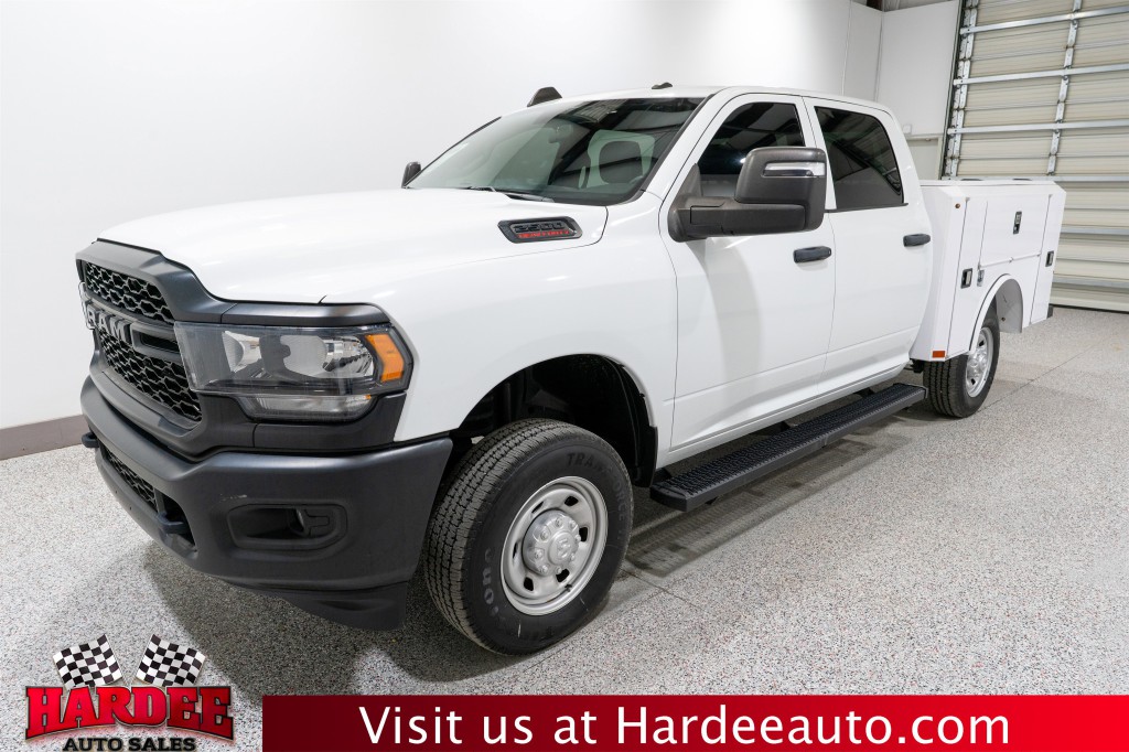 2023 RAM 2500 Image 2