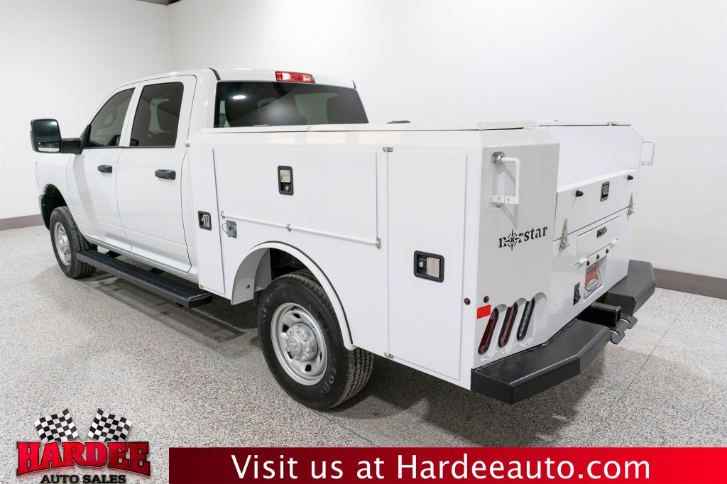 2023 RAM 2500 Image 3