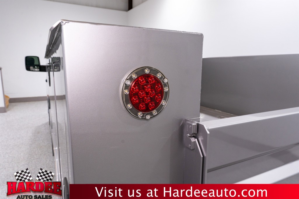 2023 RAM 2500 Image 9