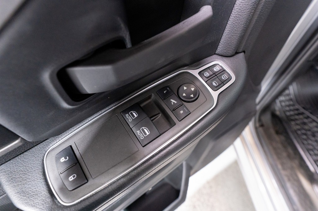 2023 RAM 2500 Image 15