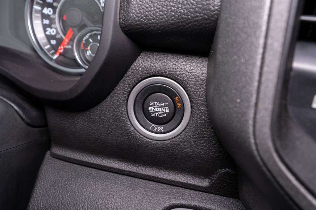 2023 RAM 2500 Image 24