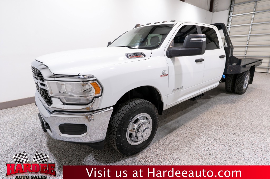 2024 RAM 3500 Image 2