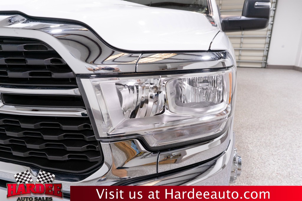 2024 RAM 3500 Image 8