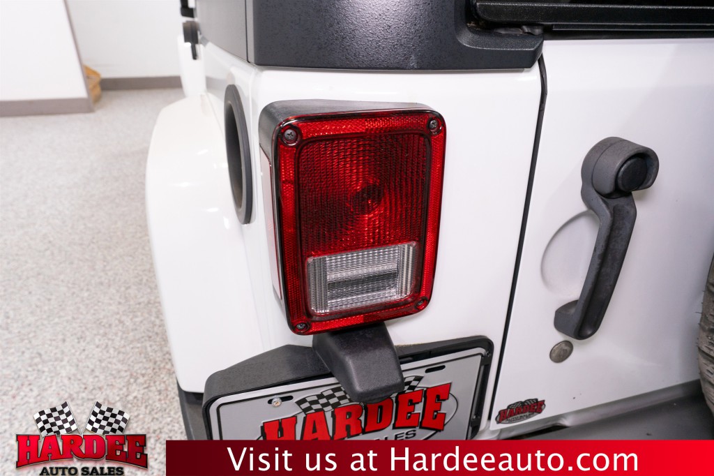 2017 Jeep Wrangler Unlimited Image 9