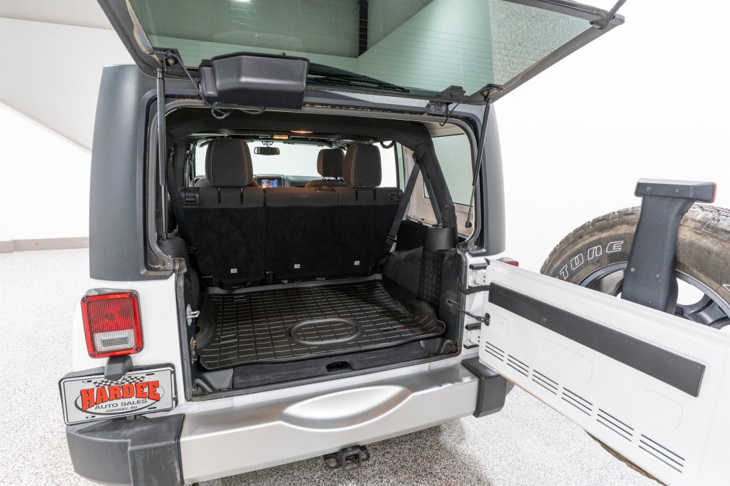 2017 Jeep Wrangler Unlimited Image 29