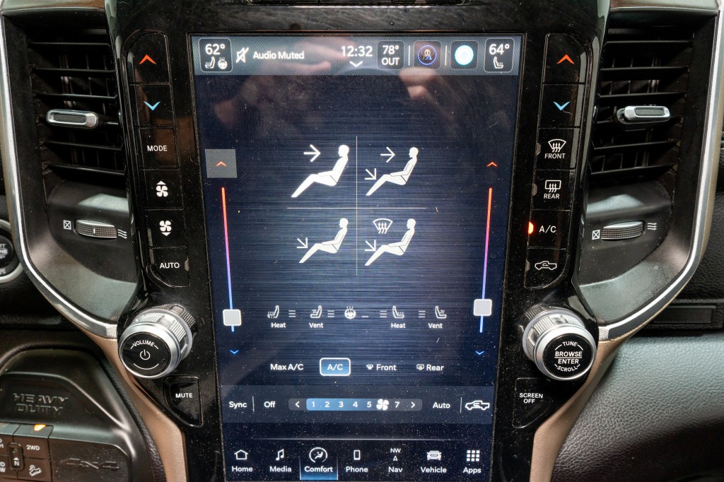 2023 RAM 2500 Image 21