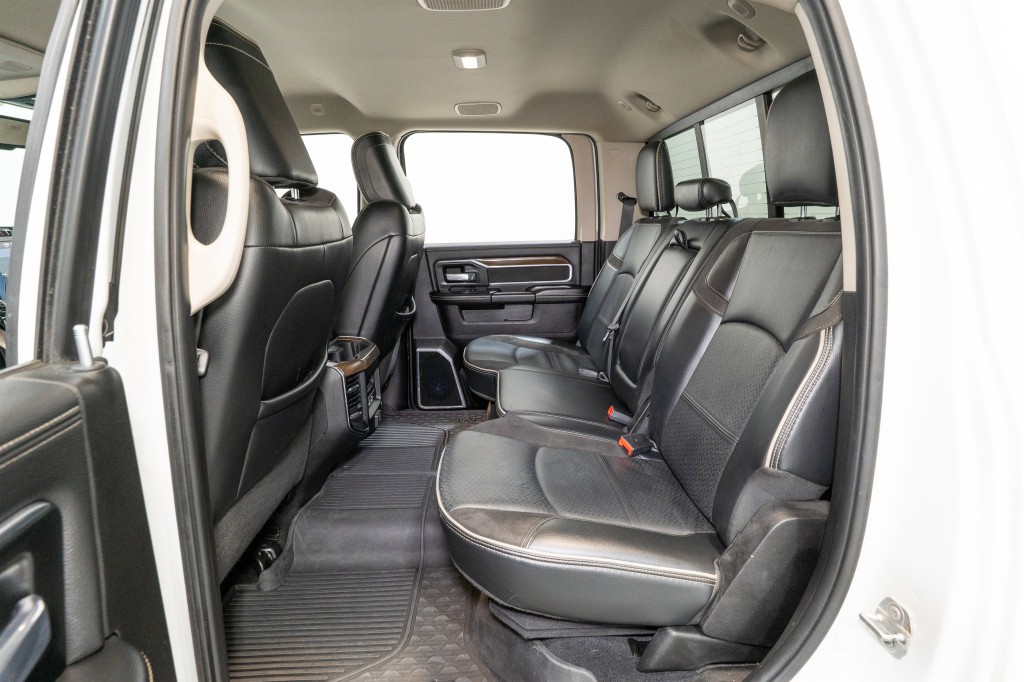 2023 RAM 2500 Image 32