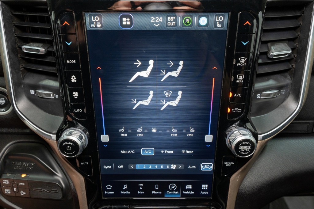 2023 RAM 2500 Image 22