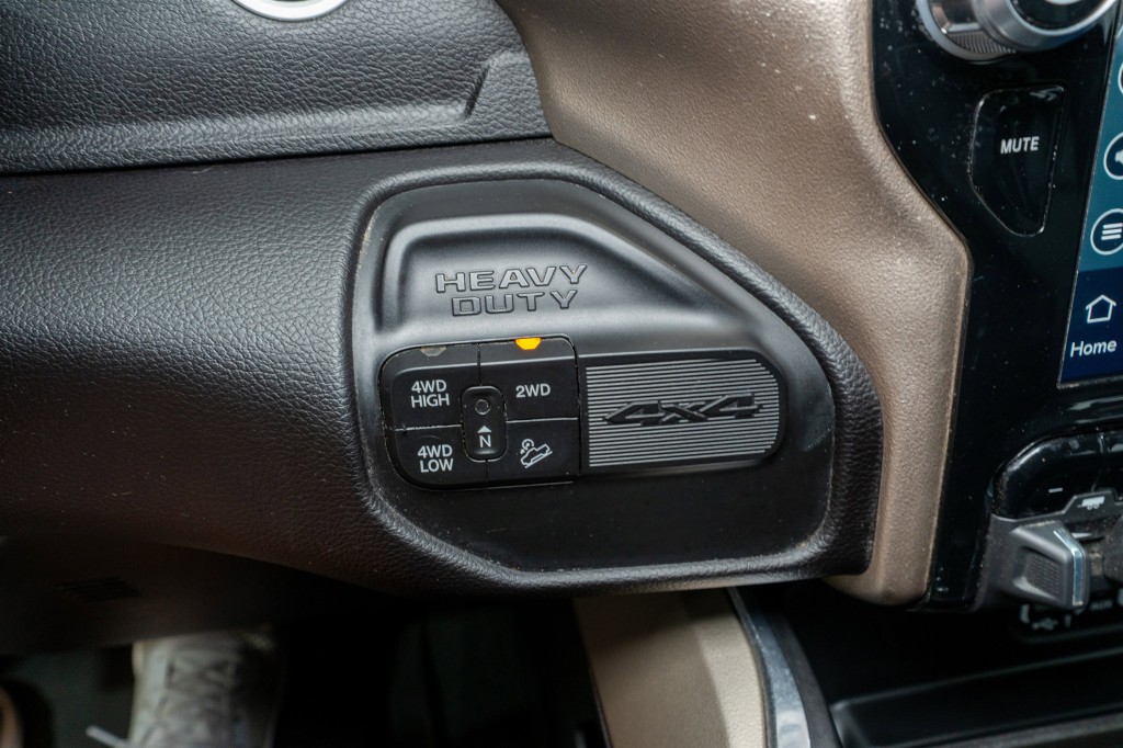 2023 RAM 2500 Image 24