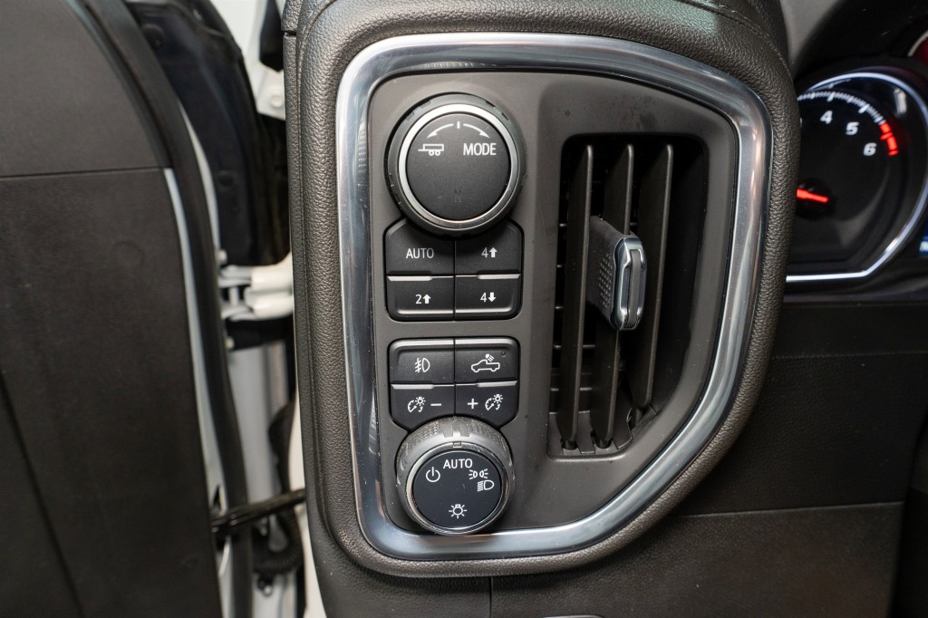 2022 Chevrolet Silverado 1500 Image 32