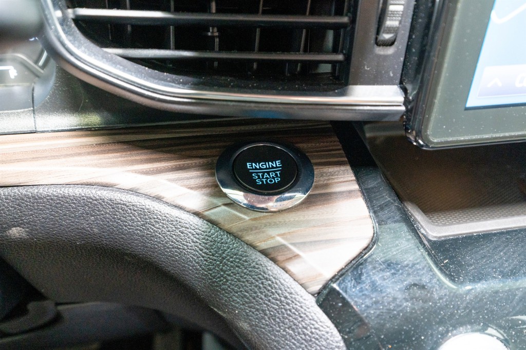 2022 Ford Explorer Image 31