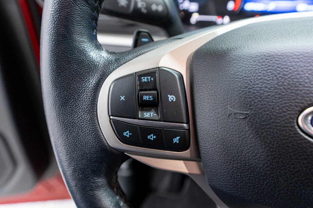 2020 Ford Explorer Image 25