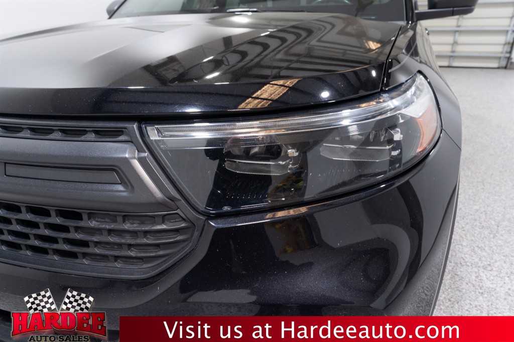 2022 Ford Explorer Image 8