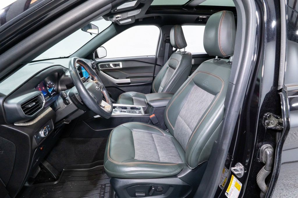 2022 Ford Explorer Image 15