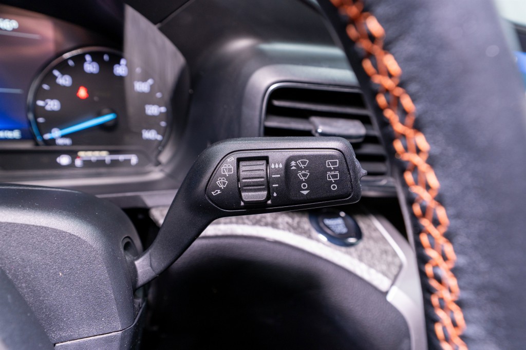 2022 Ford Explorer Image 30