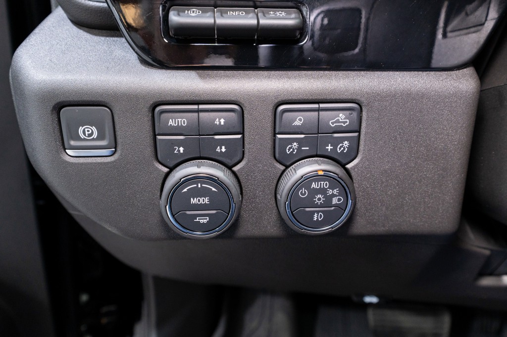 2025 Chevrolet Silverado 1500 Image 37