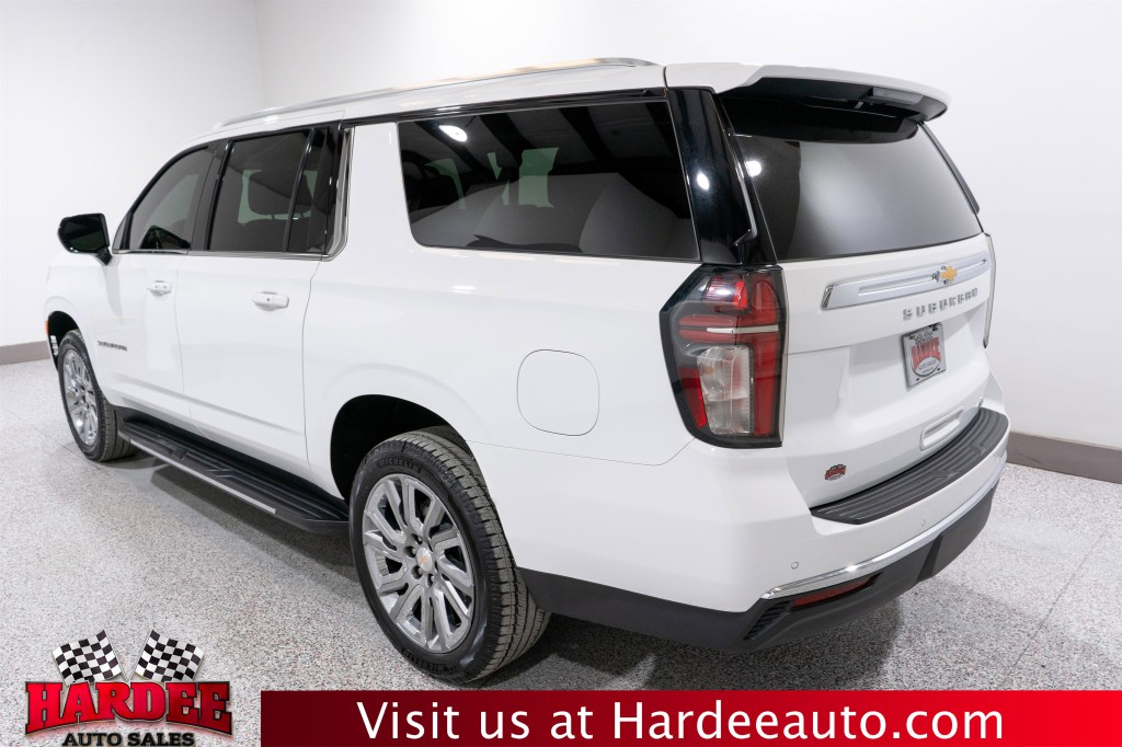 2024 Chevrolet Suburban Image 3