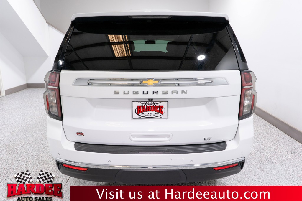 2024 Chevrolet Suburban Image 4