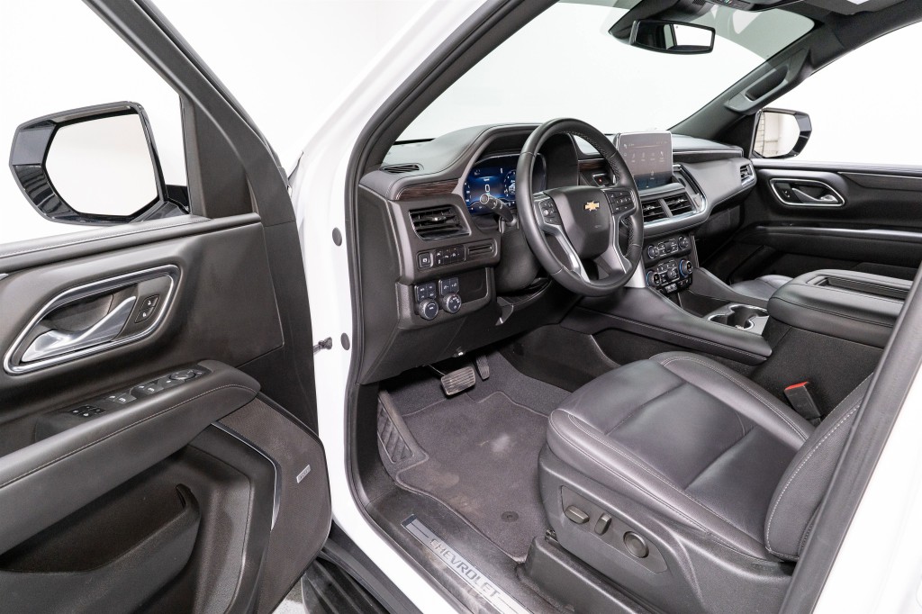 2024 Chevrolet Suburban Image 12