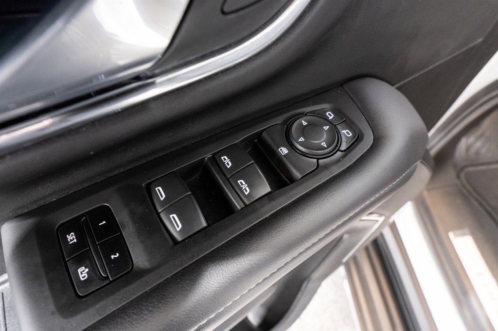 2024 Chevrolet Suburban Image 13