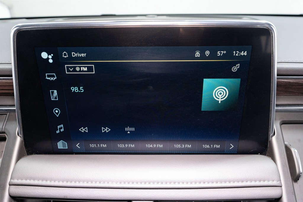 2024 Chevrolet Suburban Image 16