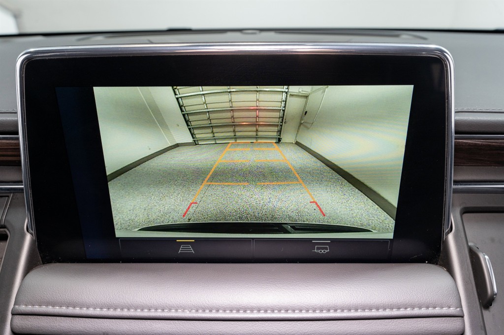 2024 Chevrolet Suburban Image 18