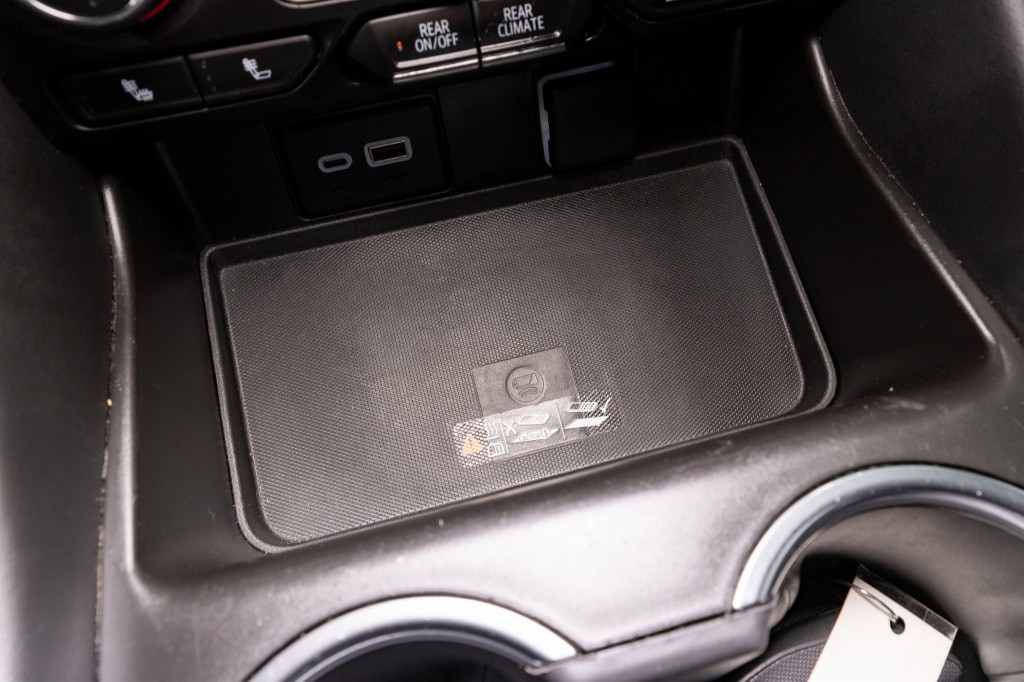 2024 Chevrolet Suburban Image 21