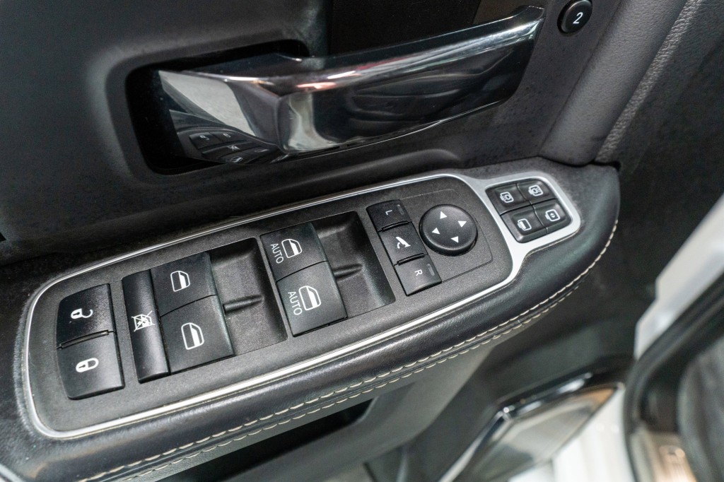 2024 RAM 3500 Image 17