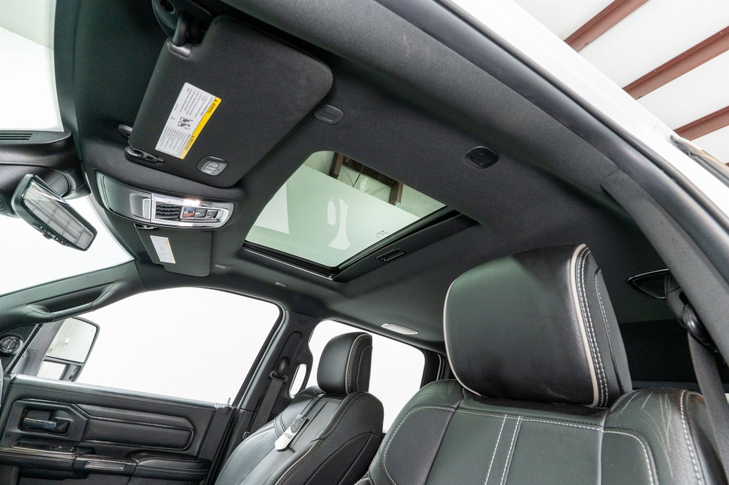 2024 RAM 3500 Image 20