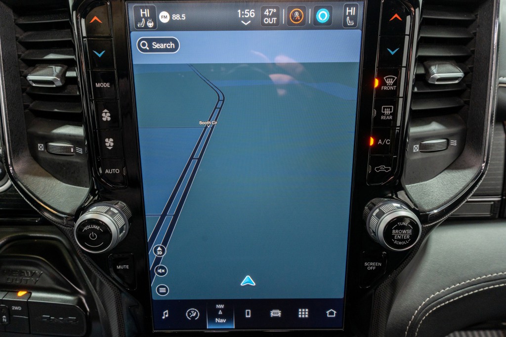 2024 RAM 3500 Image 22