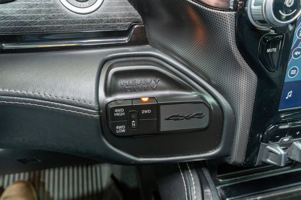 2024 RAM 3500 Image 29