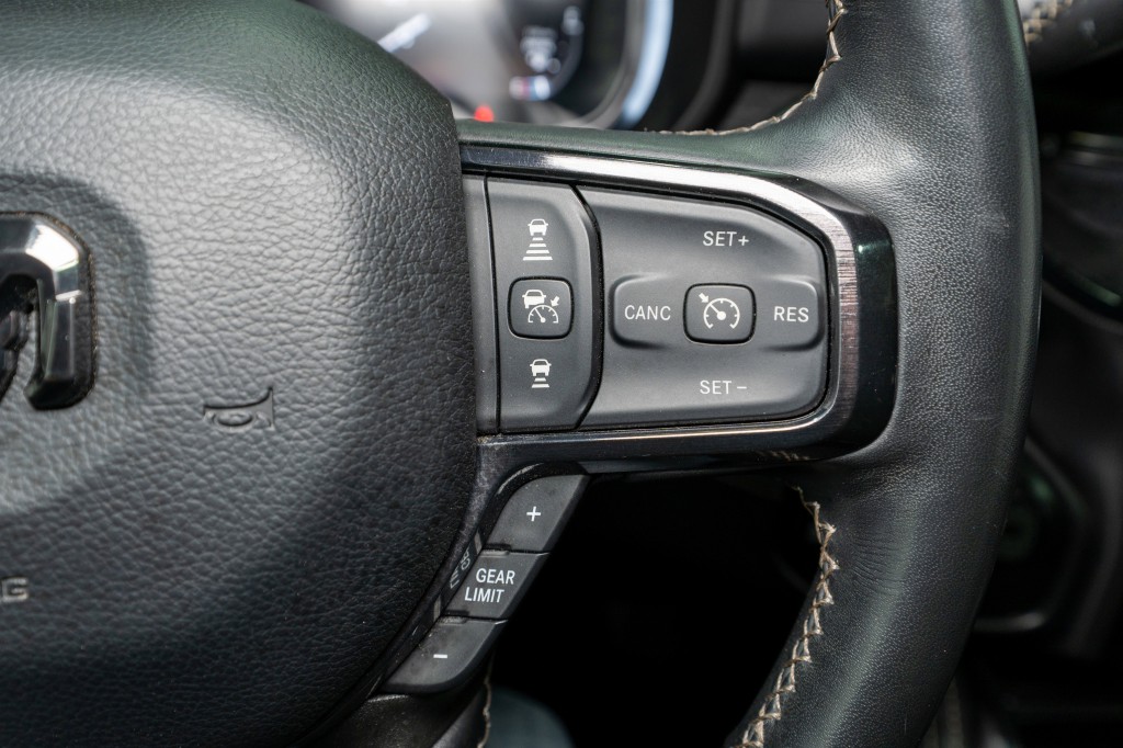 2024 RAM 3500 Image 32