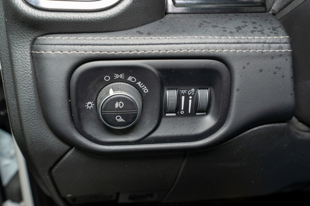 2024 RAM 3500 Image 36