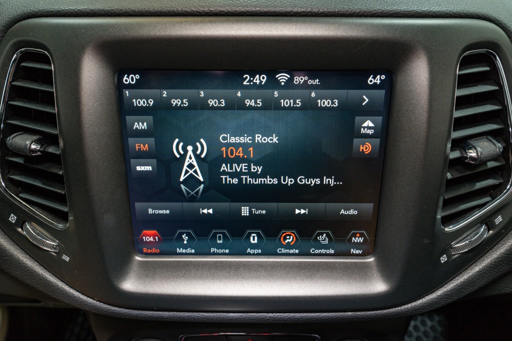 2019 Jeep Compass Image 16