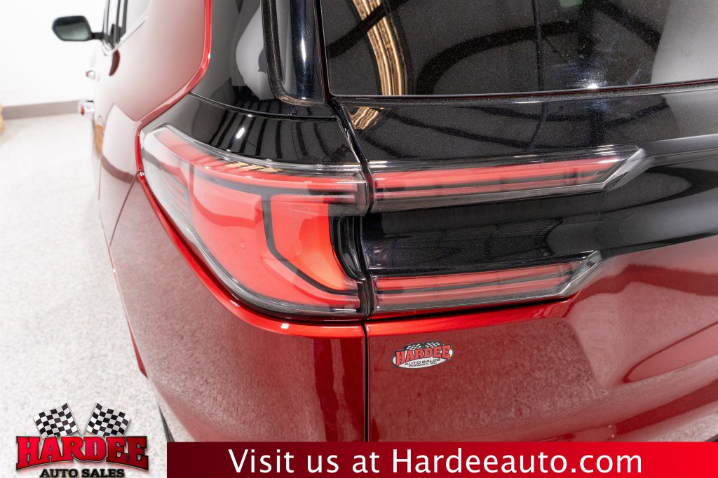 2024 GMC Acadia Image 9