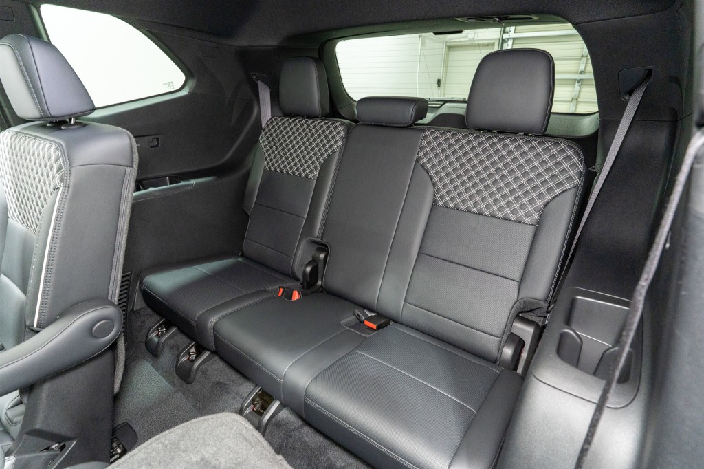 2024 GMC Acadia Image 33