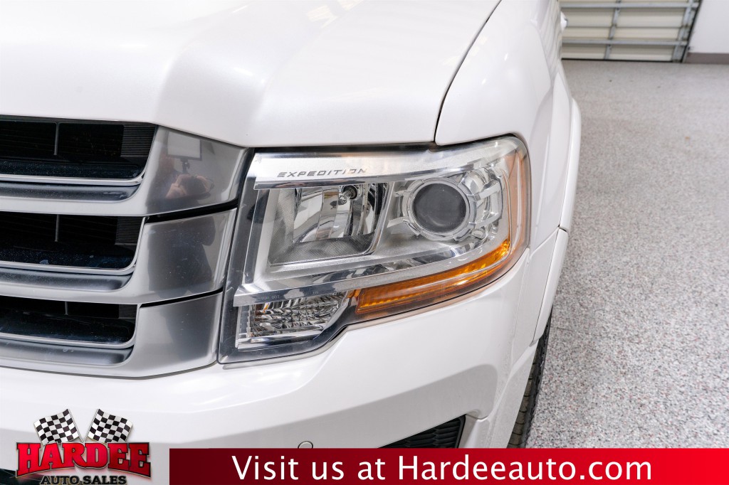 2017 Ford Expedition Image 8