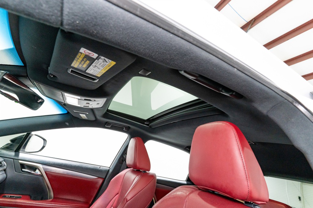 2019 Lexus RX Image 17